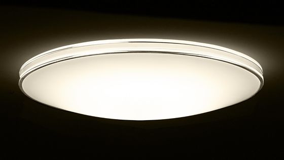 軽量の天井は照明器具、目の保護天井によって取付けられたLEDのライトを取付けました